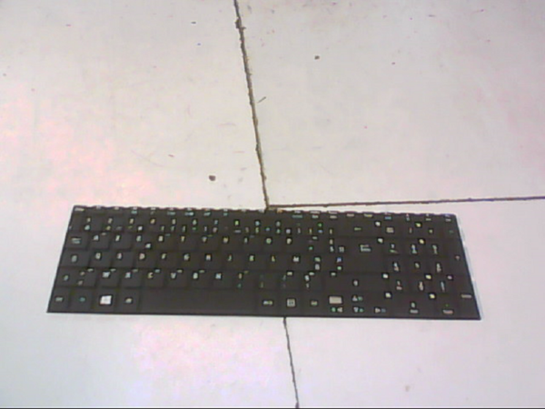 Clavier MP-10K36F0-9201W Acer Aspire ES1-711 ZYL