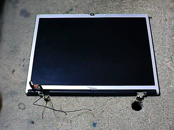 Ecran Fujitsu Lifebook E8110