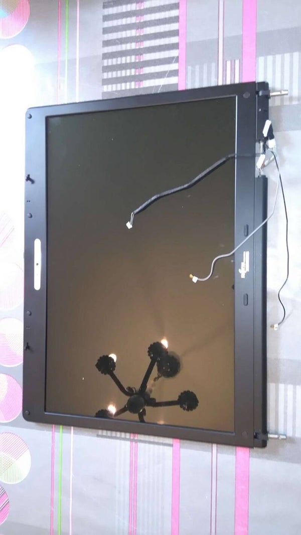 Ecran FUJITSU XA 2528-P6002