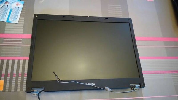 ECRAN TOSHIBA PSL33E-02S02HFR