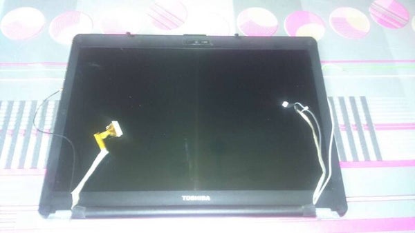 Ecran Toshiba satellite A210-17Z