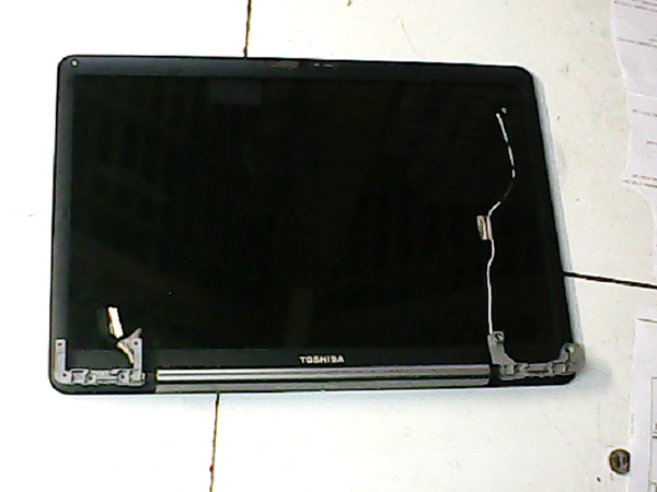 Ecran Toshiba satellite Pro P300-1A5