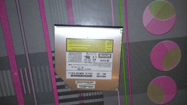 graveur UJ-840 SONY PCG-8113M