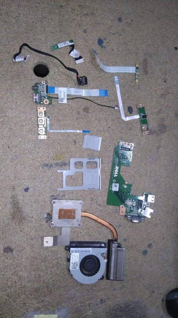 Lot de pieces 00190 Dell P15F