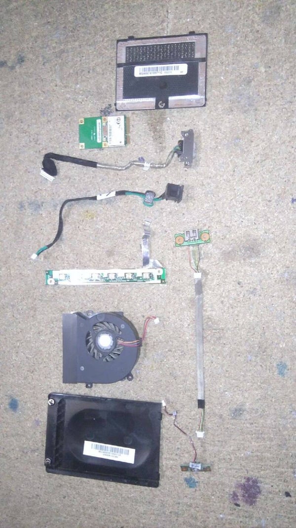 Lot de pieces 00244 Toshiba Satellite L350-24V