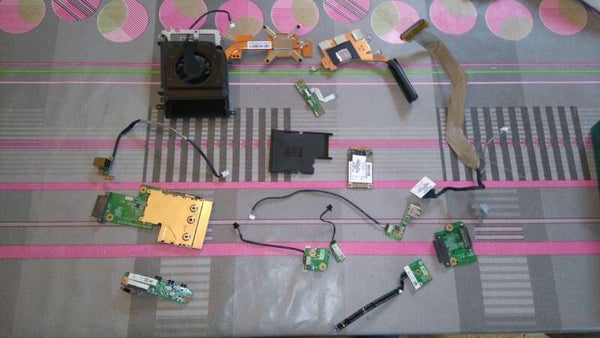 Lot de pieces 00254 HP DV9000EA