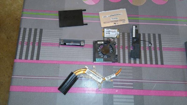 Lot de pieces 00265 DELL PP18L