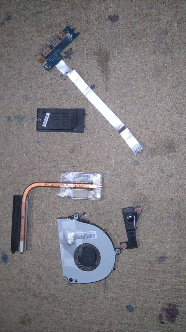 Lot de pieces 00313 Packard Bell Q5WTC