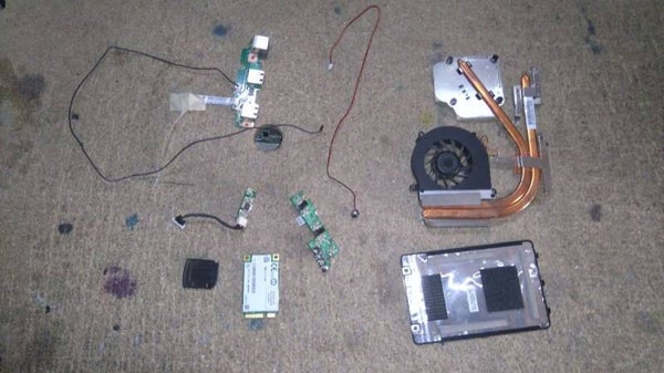 Lot de pieces 00325 NEC VERSA P570/FP570