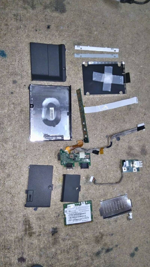 lot de pieces 00360 TOSHIBA TECRA A5 PTA51E-02G00EFR