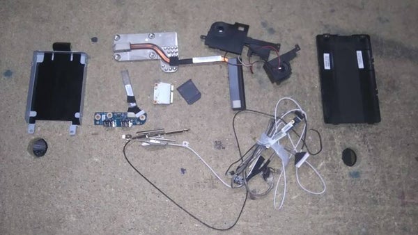 Lot de pieces 00512 Packard Bell EasyNote LJ61