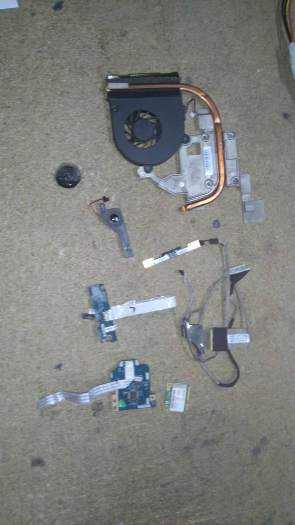 Lot de pieces 00515 Packard Bell NEW95