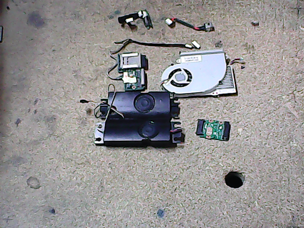 Lot de pieces 00607 Asus X70IO