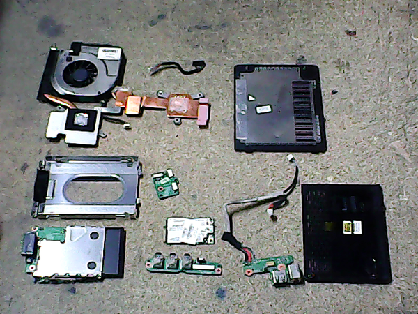 Lot de pieces 00635 HP dv6500