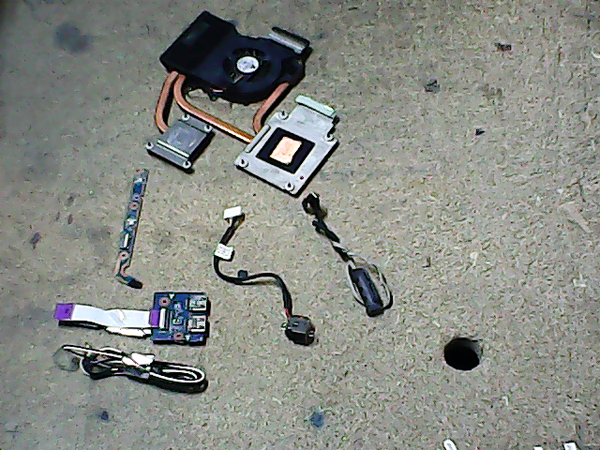 Lot de pieces 00643 HP Pavilion dv6c02ef