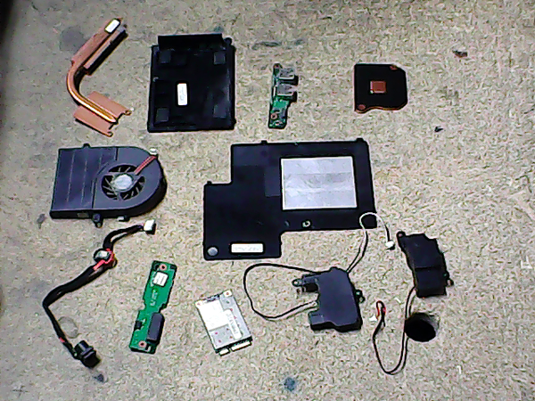 Lot de pieces 00677 Toshiba A100-044