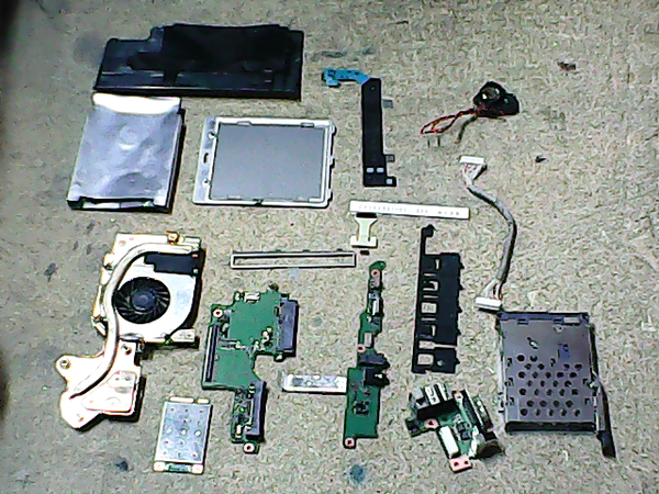 Lot de pieces 00708 Fujitsu Lifebook E8110