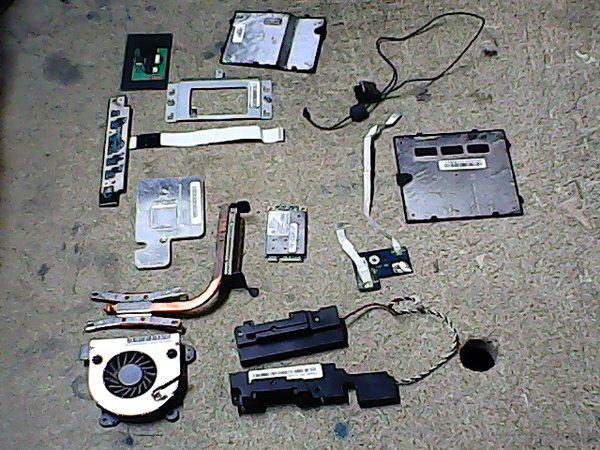 Lot de pieces 00728 Toshiba Satellite A110-149