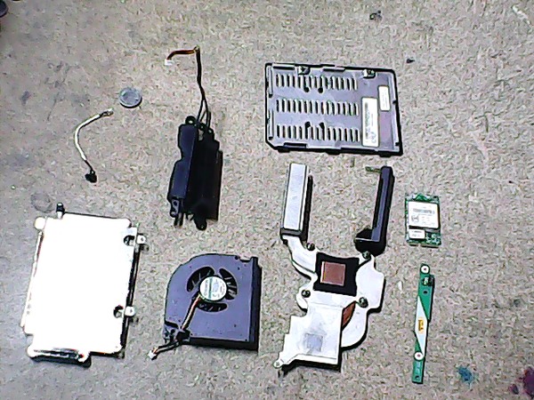 Lot de pieces 00809 Dell Vostro 1000 PP23LB