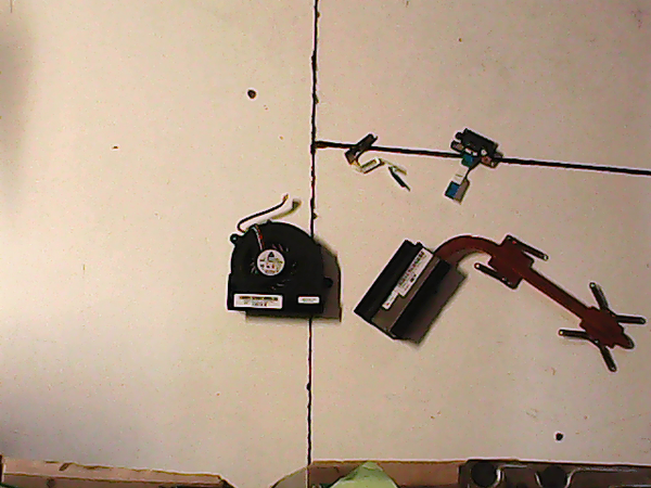 Lot de pièces 00868 Toshiba Satellite C670-17X