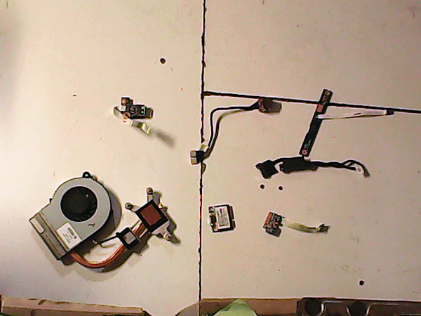 Lot de pièces 00870 HP compaq CQ56-135SF