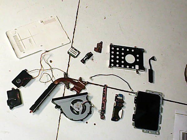 Lot de pieces 00946 Samsung NP-SF310