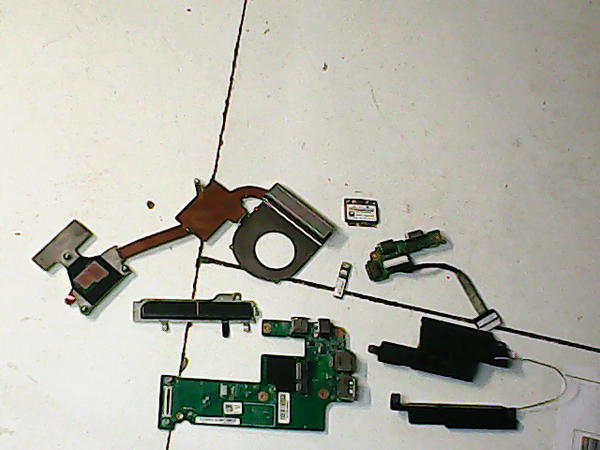 Lot de pieces 00952 Dell inspiron 15R N5010 P10F