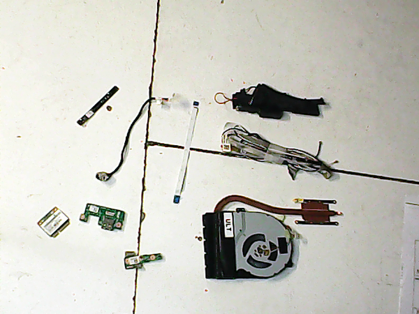 Lot de pieces 00972 ASUS P550L