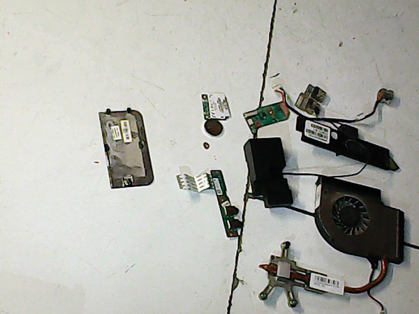 Lot de pieces 01033 HP Presario CQ61-303sf