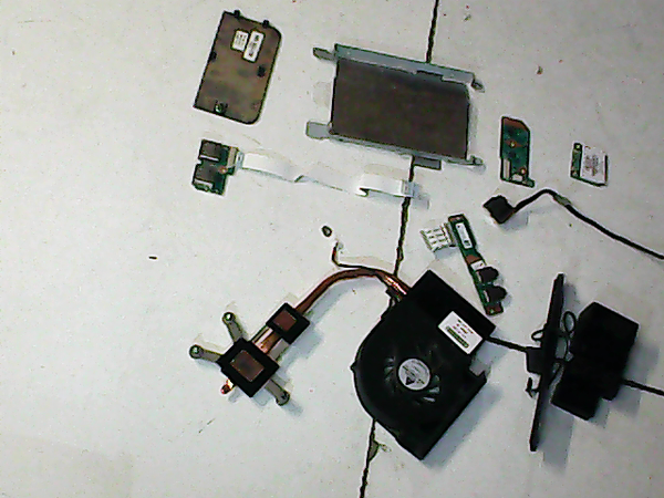 Lot de pieces 01034 HP Presario CQ61-303sf