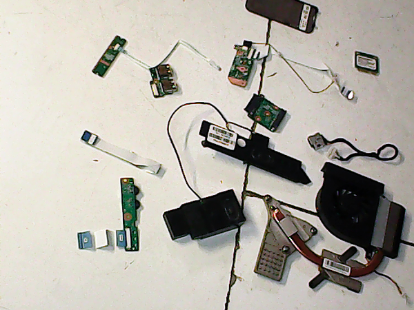 Lot de pieces 01044 HP Presario CQ71-320sf