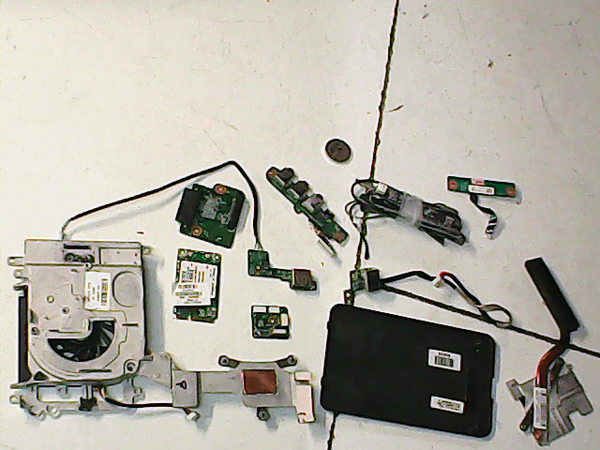 Lot de pieces 01056 HP Pavilion dv9700 DV9930ef