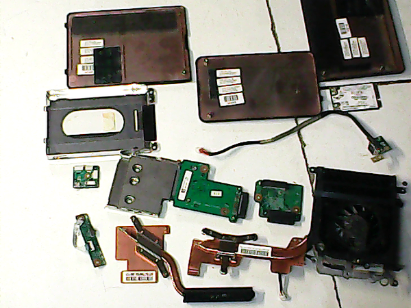 Lot de pieces 01073 HP Pavilion dv9000 dv9051ea