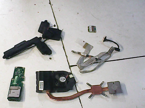 Lot de pieces 01078 Asus X72JR-TY185V