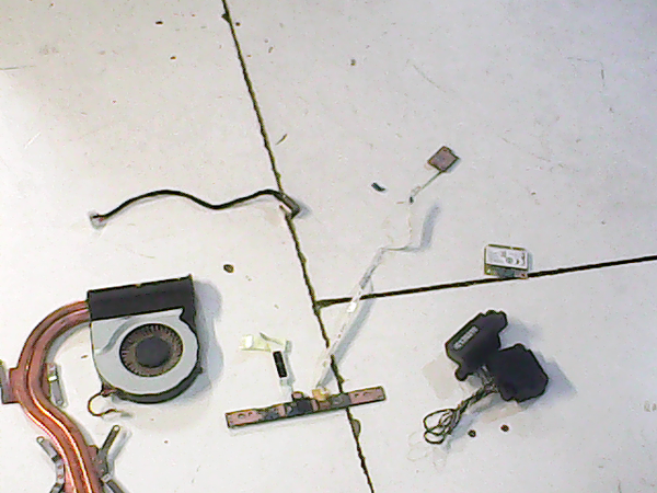 Lot de pieces 01085 Toshiba Satellite L850-15Z