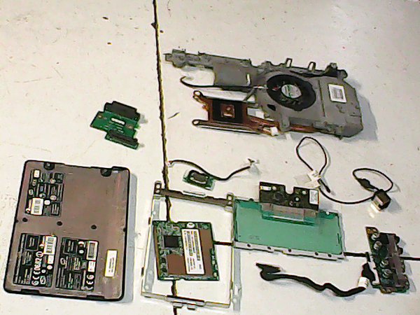 Lot de pieces 01135 HP Pavilion dv8000