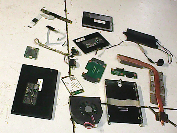 Lot de pieces 01140 HP compaq 6830s