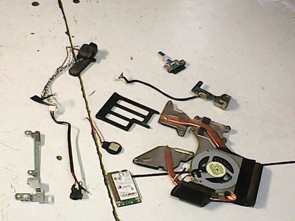 Lot de pieces 01182 Samsung NP-R620