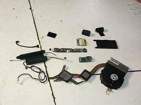 Lot de pieces 01213 MSI CR610 MS-1684