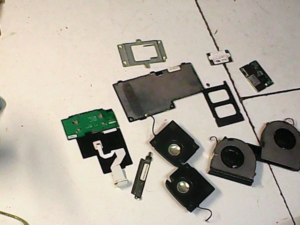 lot de pieces 01227 Toshiba P30-135