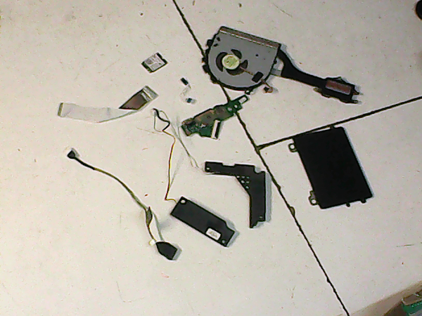 lot de pieces 01261 LENOVO Yoga 500