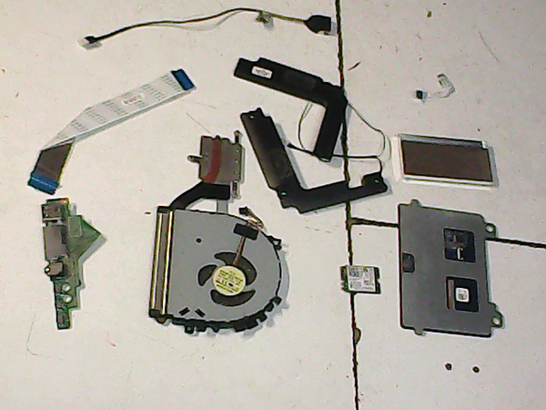 Lot de pièces 01269 LENOVO Yoga 500-15ISK