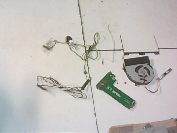 Lot de pieces 01487 Asus X75V