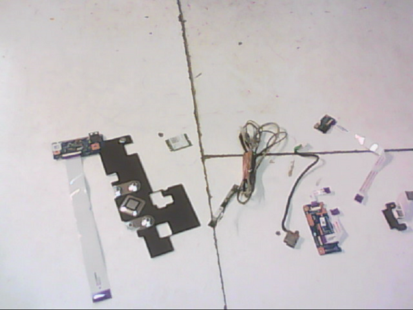 Lot de pieces 01513 HP 17-X059nf