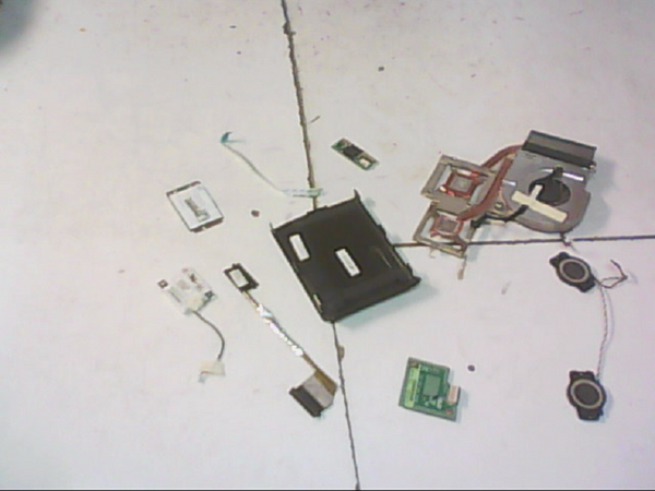 Lot de pieces 01527 Asus M51A-AP025E