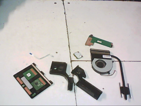 Lot de pi?ces 01333 ASUS X75A