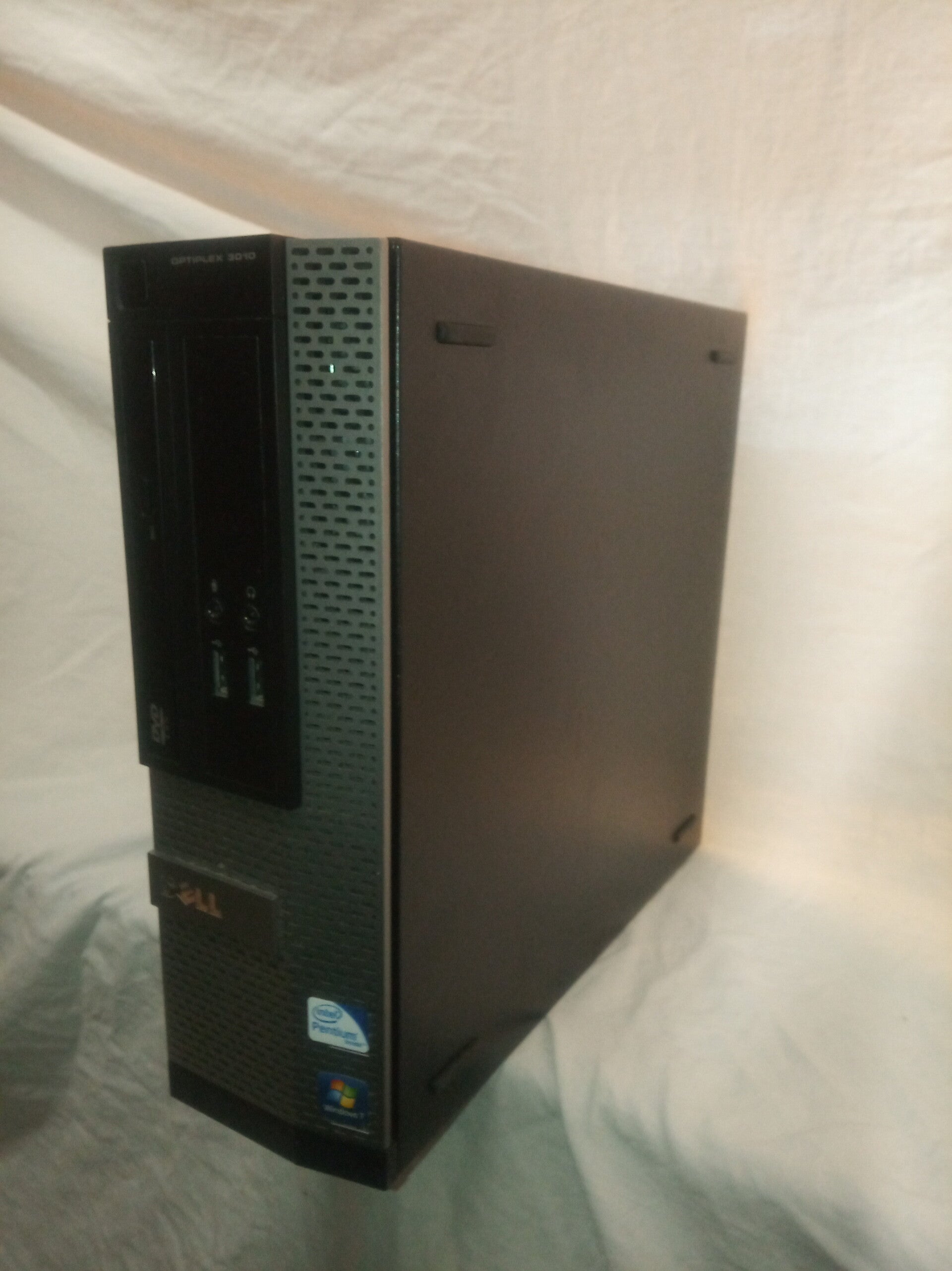 Ordinateur unité centrale DELL D04S D04S001 Optiplex 3010 SFF 8GB RAM SSD 240 GB UC0010