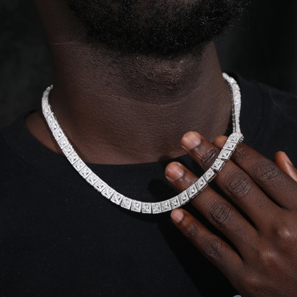 Cadena cruz eslabones 8cubanos 8mm  moissanita y plata