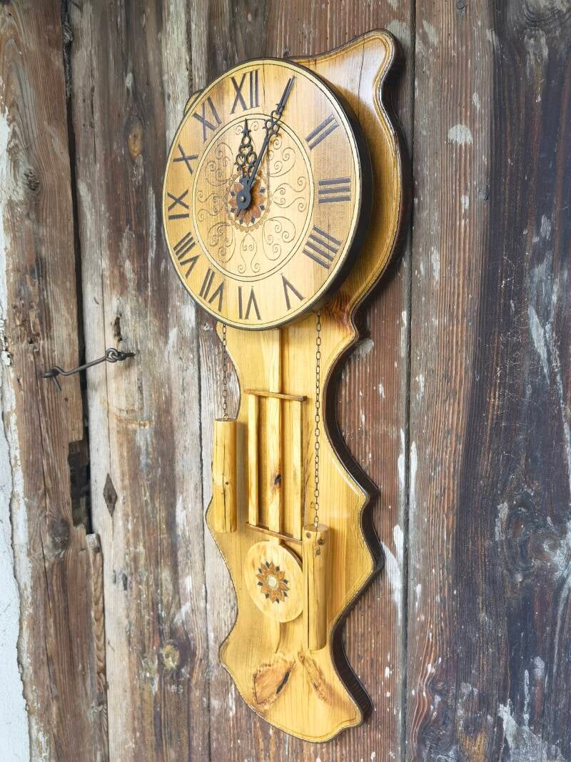 Pendeluhr Unikat aus Holz