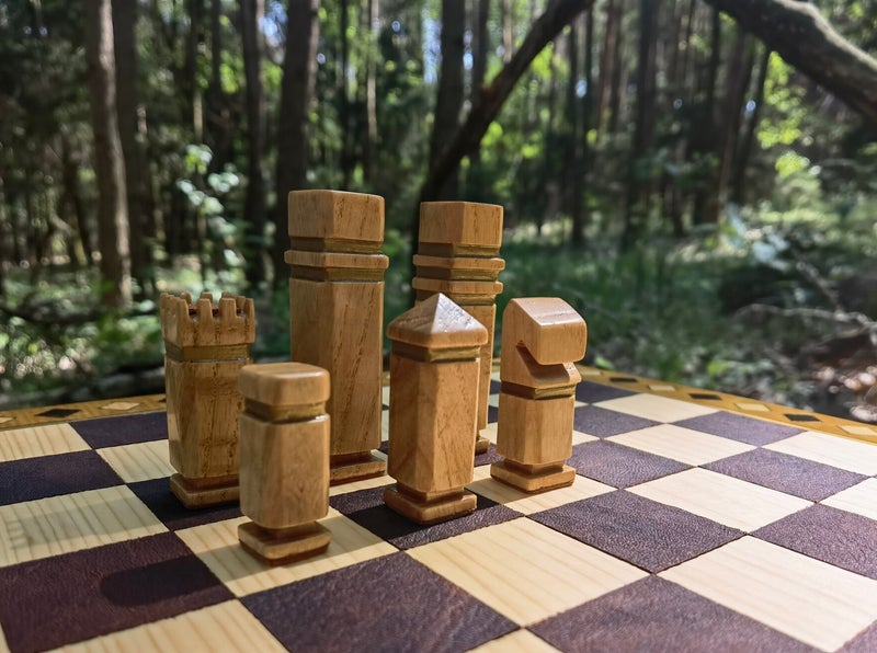 Schach aus Holz hangefertigtes Unikat - Einzelstück